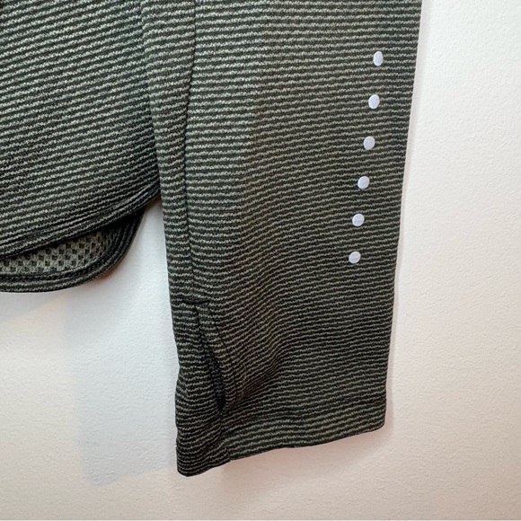 Nike | Long Sleeve Aero React Running Shirt - Dark Green ; Womens L - Picture 5 of 7